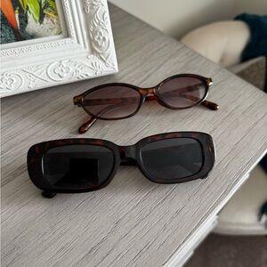 2 TRENDY SUNGLASSES